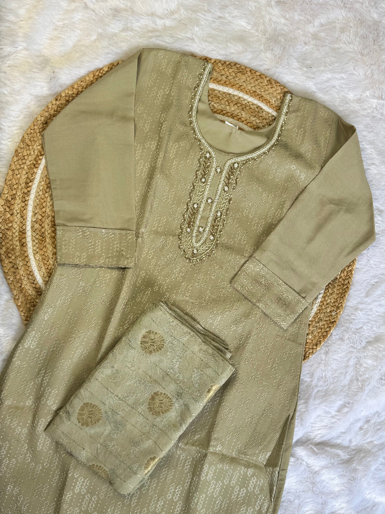 Golden Sand - Kurta set with dupatta