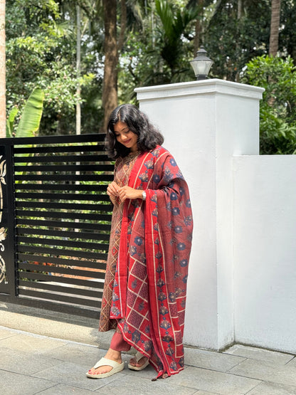 Rustic Charm – Jaipur Printed Kurti Set